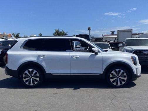 Snow White Pearl 2020 Kia Telluride S