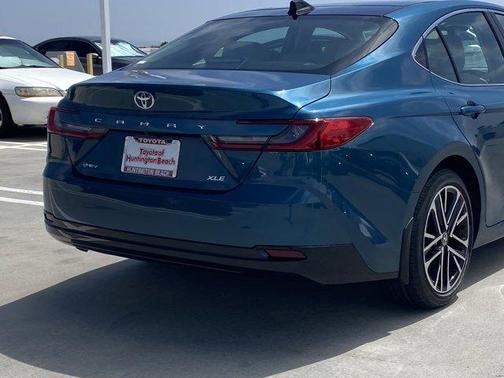 Ocean 2026 Toyota Camry XLE