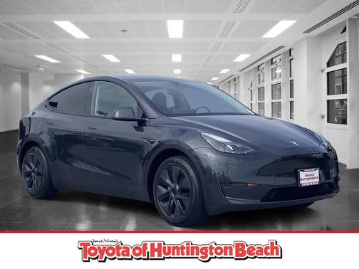 Stealth Gray 2024 Tesla Model Y Long Range