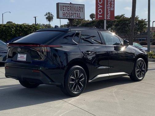 Midnight Black Metallic 2026 Toyota bZ XLE PLUS
