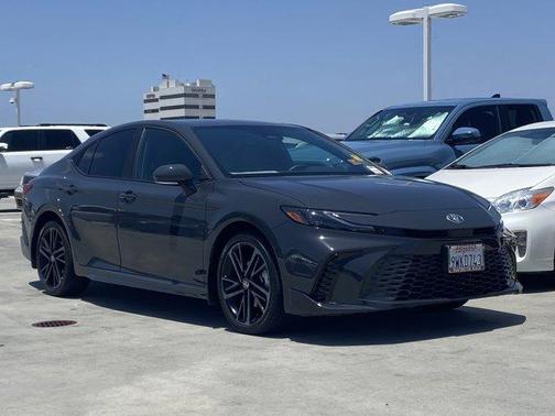 UNDERGROUND 2026 Toyota Camry XSE