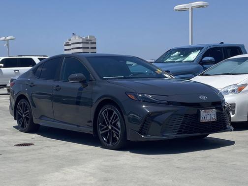 UNDERGROUND 2026 Toyota Camry XSE