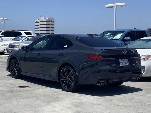 UNDERGROUND 2026 Toyota Camry XSE