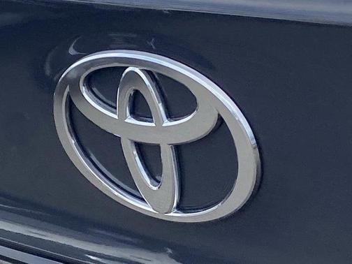 UNDERGROUND 2026 Toyota Camry XSE