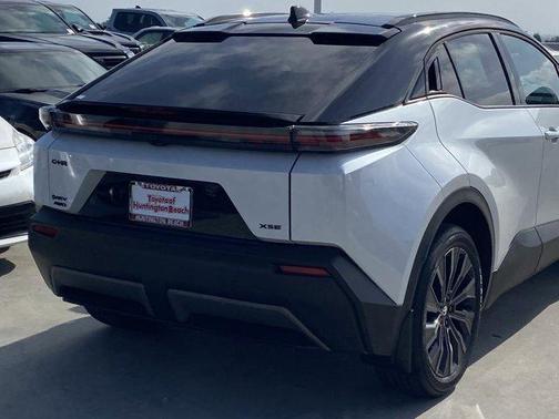 Wind Chill Pearl 2026 Toyota C-HR XSE