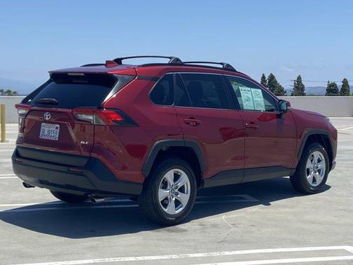 Ruby Flare Pearl 2019 Toyota RAV4 XLE