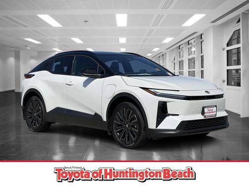 Wind Chill Pearl 2026 Toyota C-HR XSE