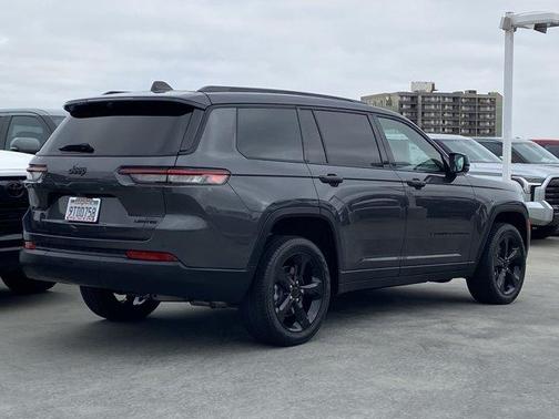 Metallic 2025 Jeep Grand Cherokee L Limited