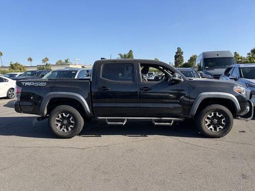 Midnight Black Metallic 2020 Toyota Tacoma TRD Off Road