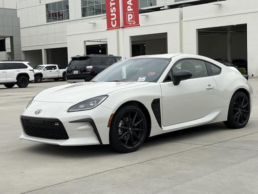 2026 Toyota GR86 Premium