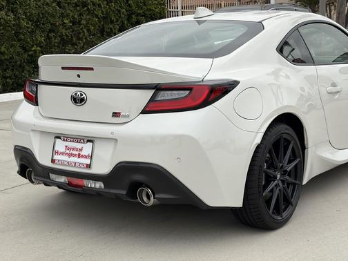 2026 Toyota GR86 Premium