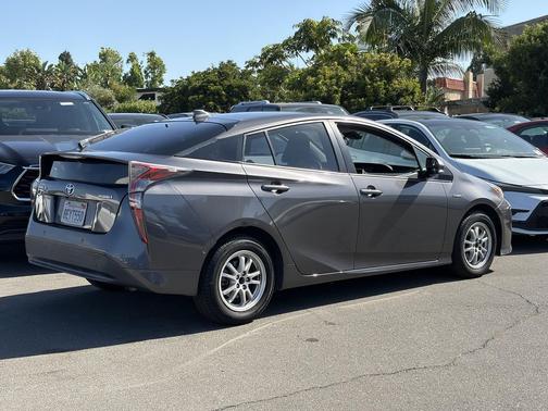 Magnetic Gray Metallic 2018 Toyota Prius Two