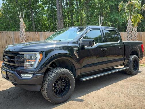 Blackout 2023 Ford F-150 Platinum