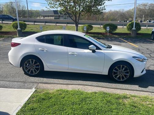 2018 Mazda Mazda3 Touring