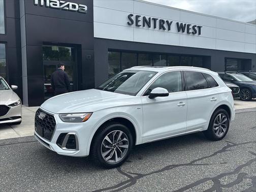 2023 Audi Q5 45 S line Premium