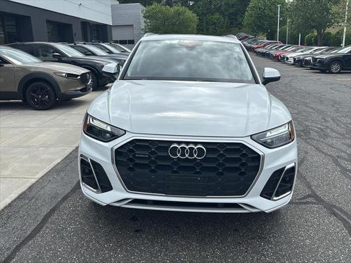 2023 Audi Q5 45 S line Premium