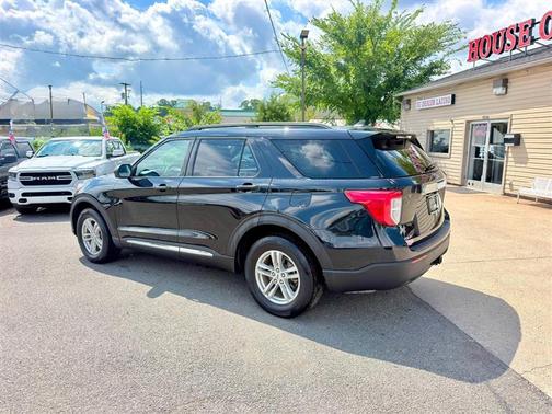 Black 2024 Ford Explorer XLT
