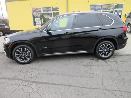 Photo 5 of 26 of 2017 BMW X5 xDrive35i
