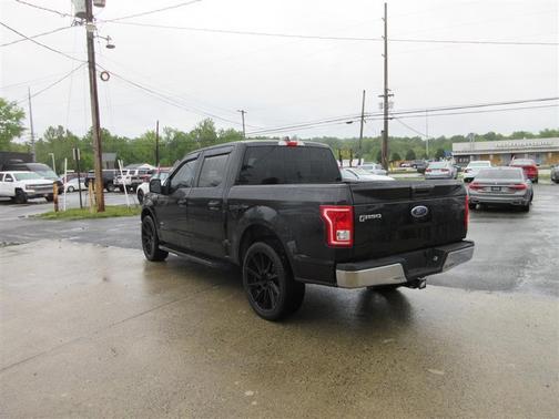 Black 2015 Ford F-150 XLT