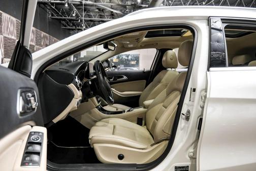 Polar White 2019 Mercedes-Benz GLA 250 Base