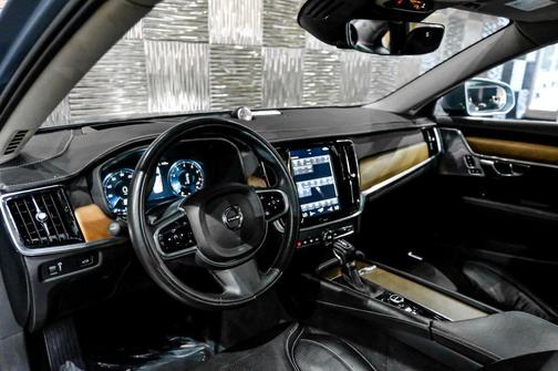 Mussel Blue Metallic 2017 Volvo S90 T6 Inscription