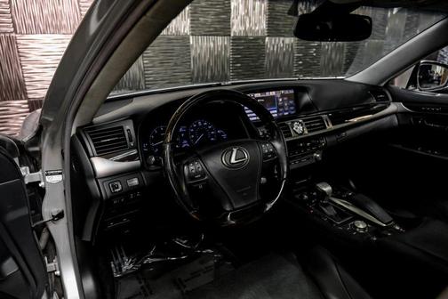 Liquid Platinum 2014 Lexus LS 460 Base