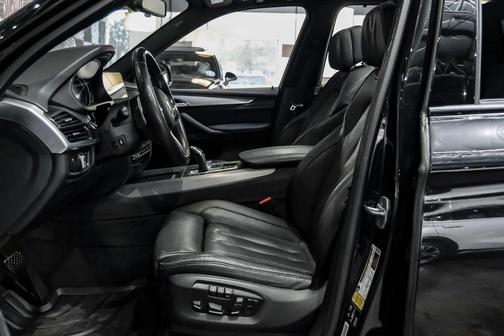 Black 2018 BMW X5 xDrive50i