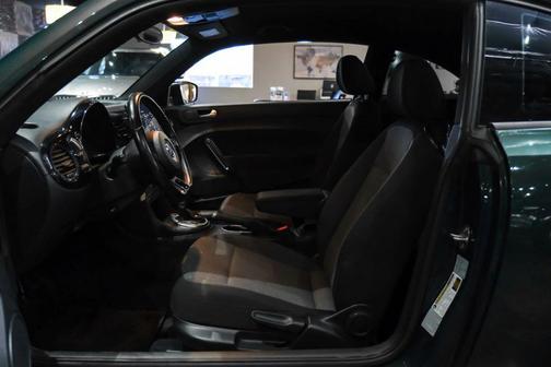 2018 Volkswagen Beetle 2.0T S