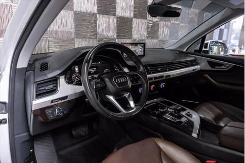 2019 Audi Q7 45 Premium Plus