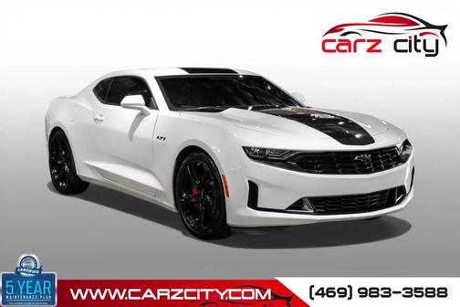 Summit White 2022 Chevrolet Camaro RWD Coupe LT1