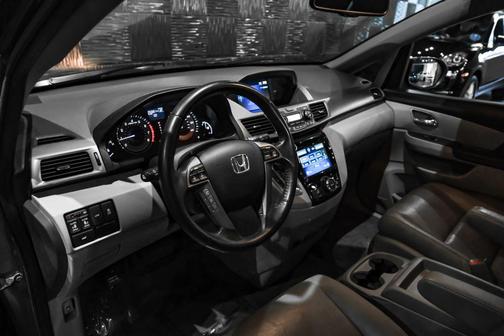 Modern Steel Metallic 2017 Honda Odyssey EX-L