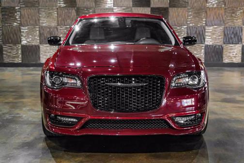 2020 Chrysler 300 Touring