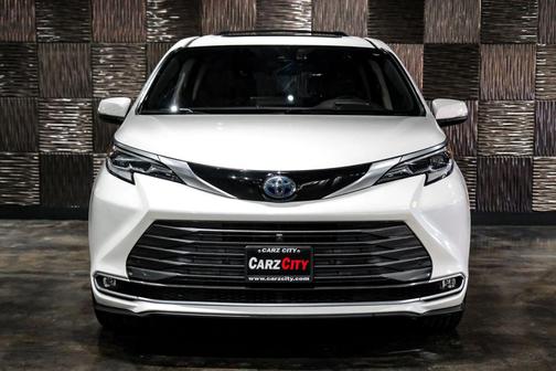 2021 Toyota Sienna Platinum