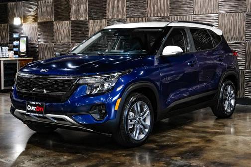 Dark Ocean Blue/White Roof 2021 Kia Seltos S