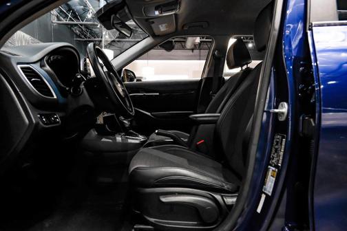 Dark Ocean Blue/White Roof 2021 Kia Seltos S