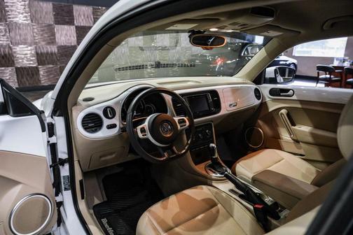 2016 Volkswagen Beetle 1.8T SE