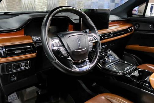 2021 Lincoln Nautilus Reserve