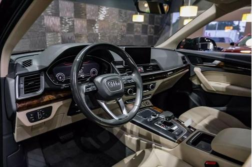 2018 Audi Q5 2.0T Premium Plus