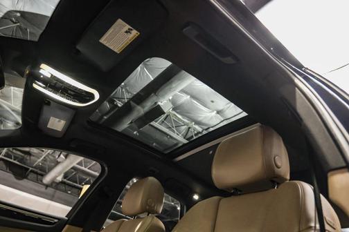 Night Blue Metallic 2018 Porsche Macan Macan Sport Edition