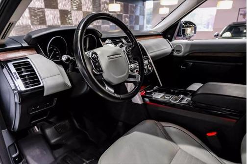 2017 Land Rover Discovery HSE LUXURY