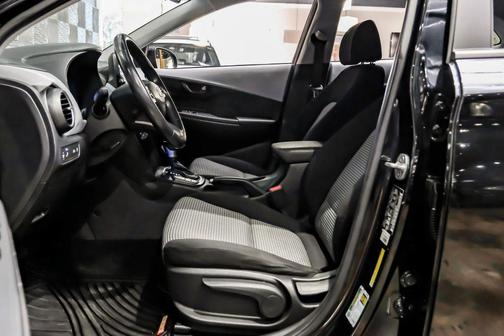 Ultra Black 2020 Hyundai KONA SEL