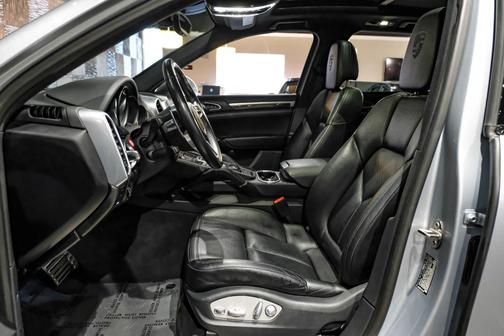 2017 Porsche Cayenne S