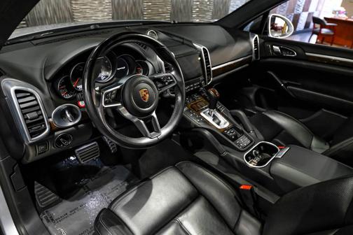 2017 Porsche Cayenne S