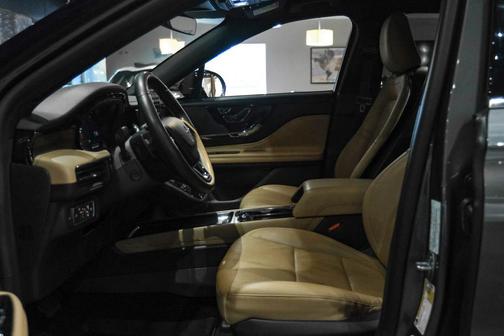 Asher Gray Metallic Clearcoat 2022 Lincoln Corsair Reserve