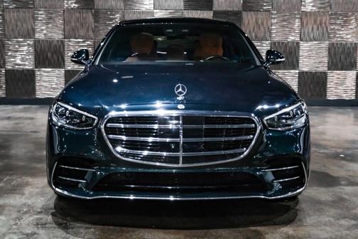 EMERALD GREEN 2023 Mercedes-Benz S-Class 4MATIC