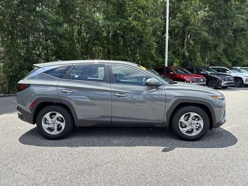 2024 Hyundai TUCSON SE