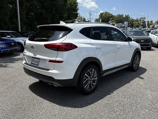 2021 Hyundai TUCSON SEL