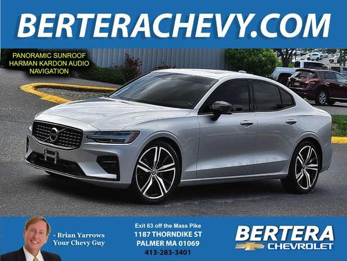 2022 Volvo S60 B5 R-Design