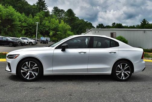 2025 Volvo S60 B5 Core