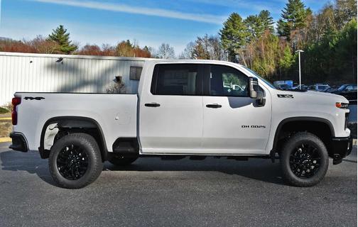 2025 Chevrolet Silverado 2500 Custom